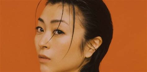  Il Concerto di Utada: Melodie Inconfondibili e Magia Sul palco